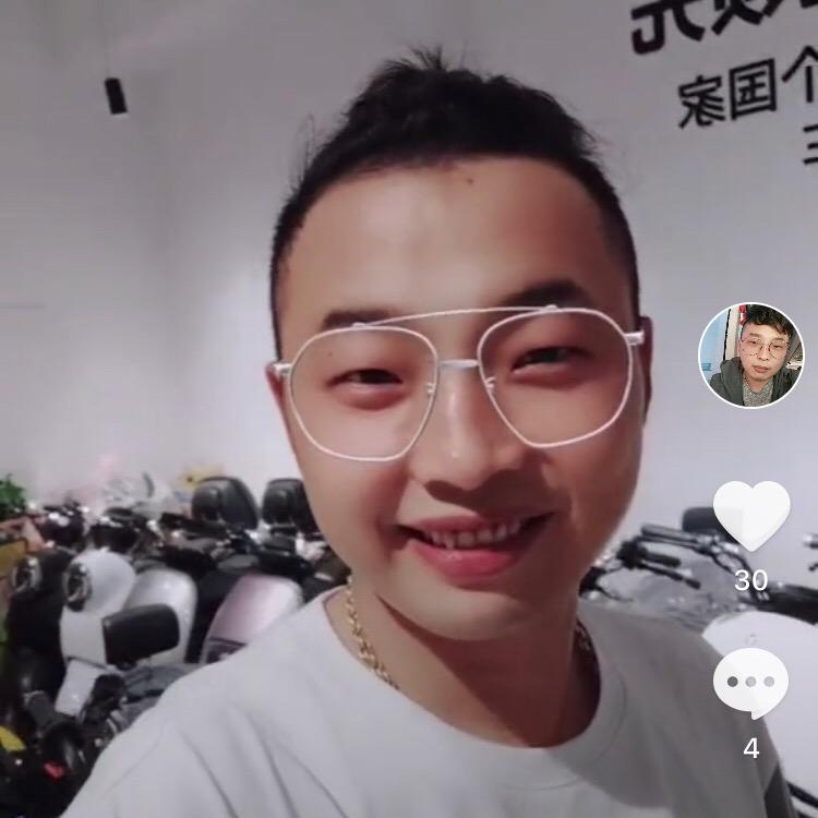 民乐苑雅迪电动车