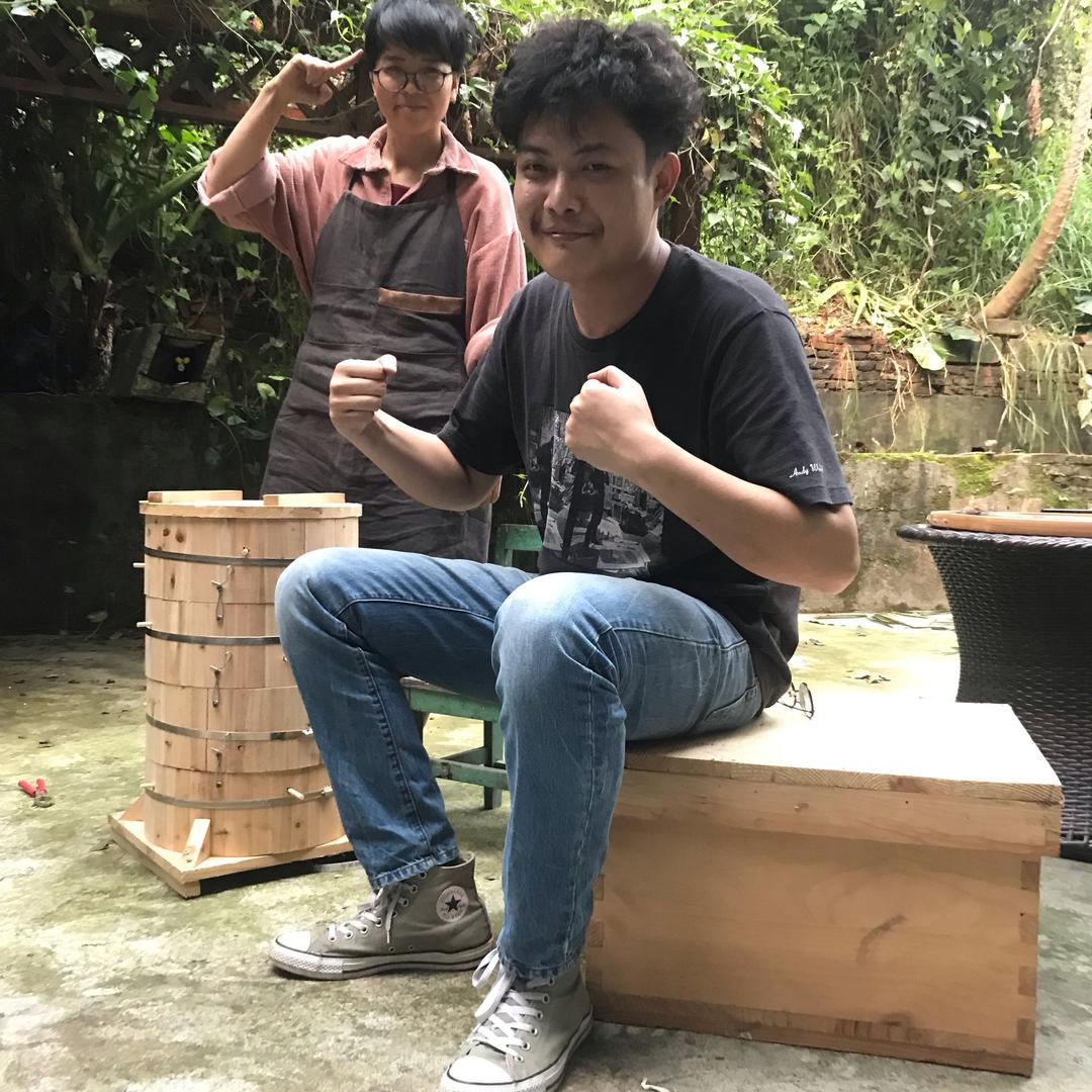 唯蜂老胡