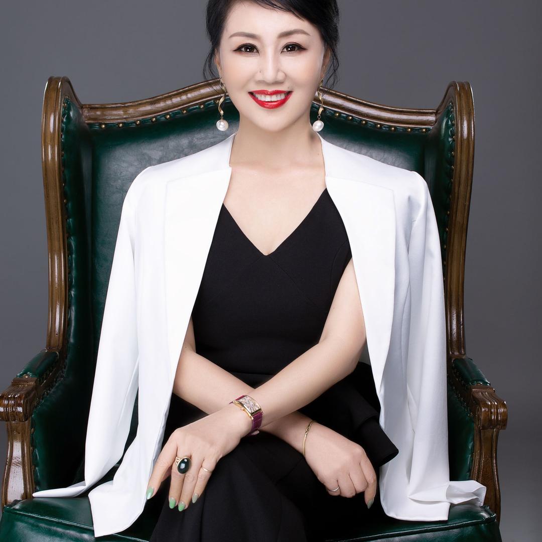燕子姐(每天下午两点半点直播)