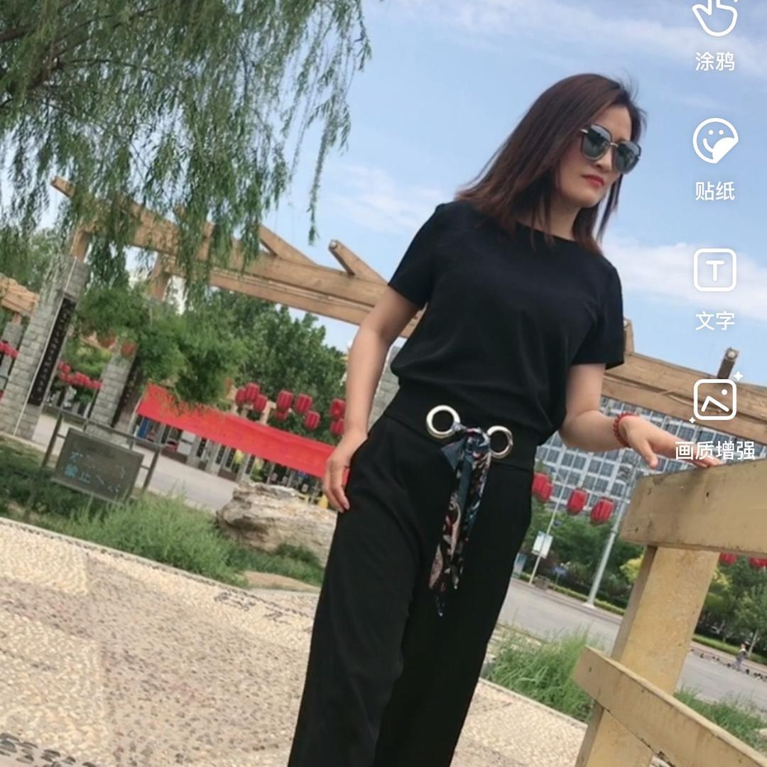 加油明姐穿搭