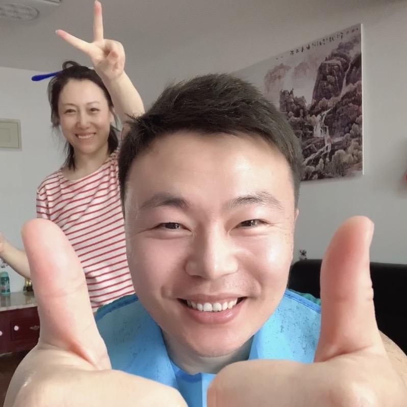 皓宸爸妈