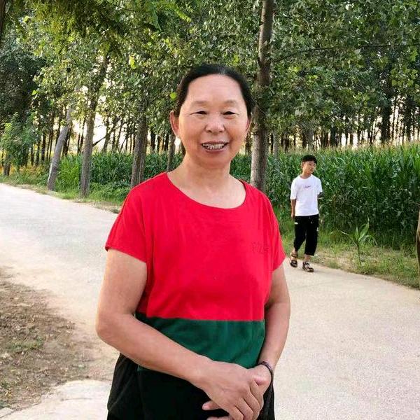 小娜的奶奶