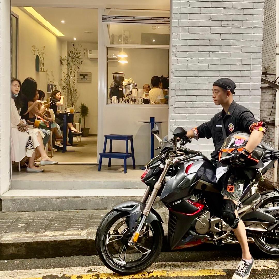 贪玩小摩托🛵🏍🤦🏽‍♂️