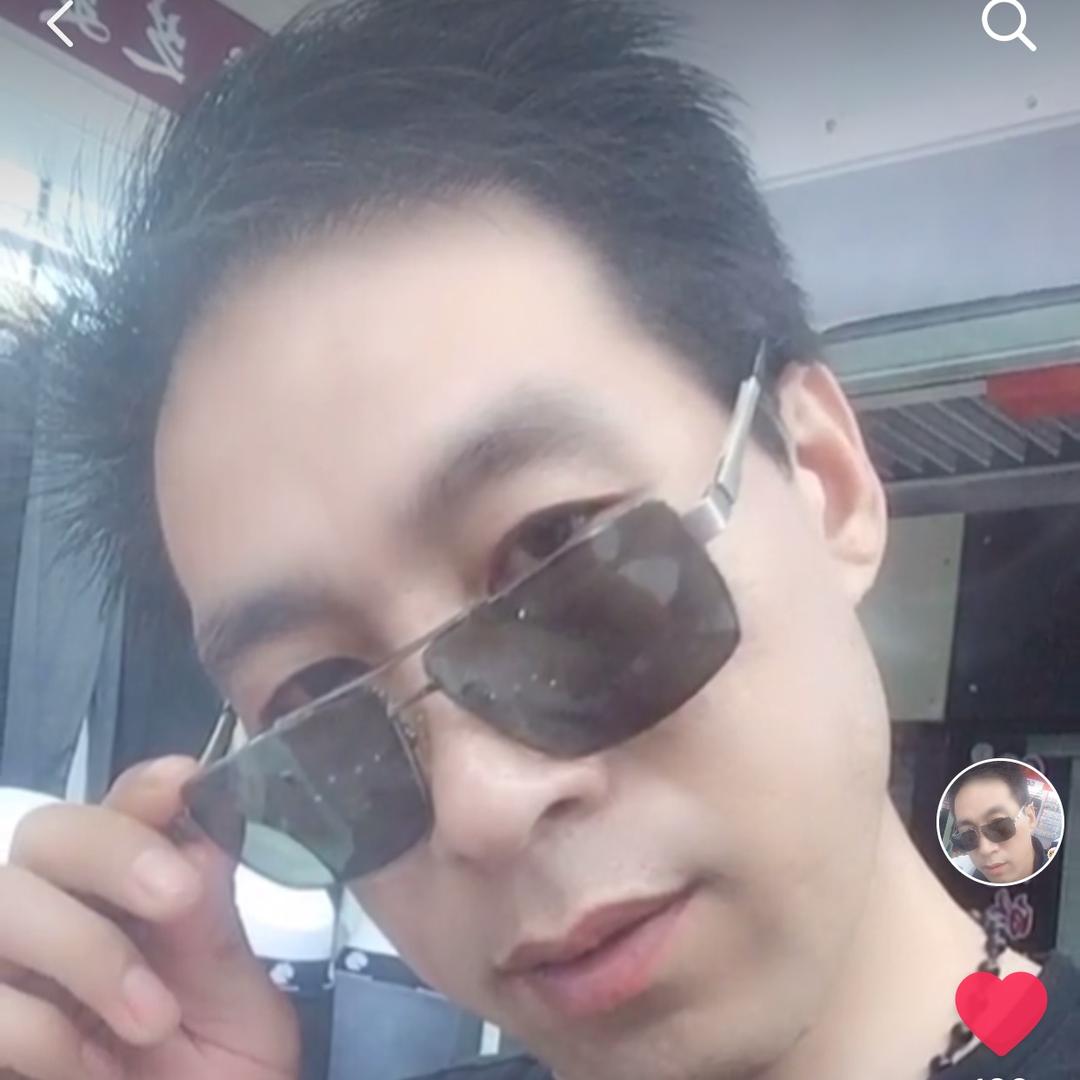 酷哥（谢绝连赞）