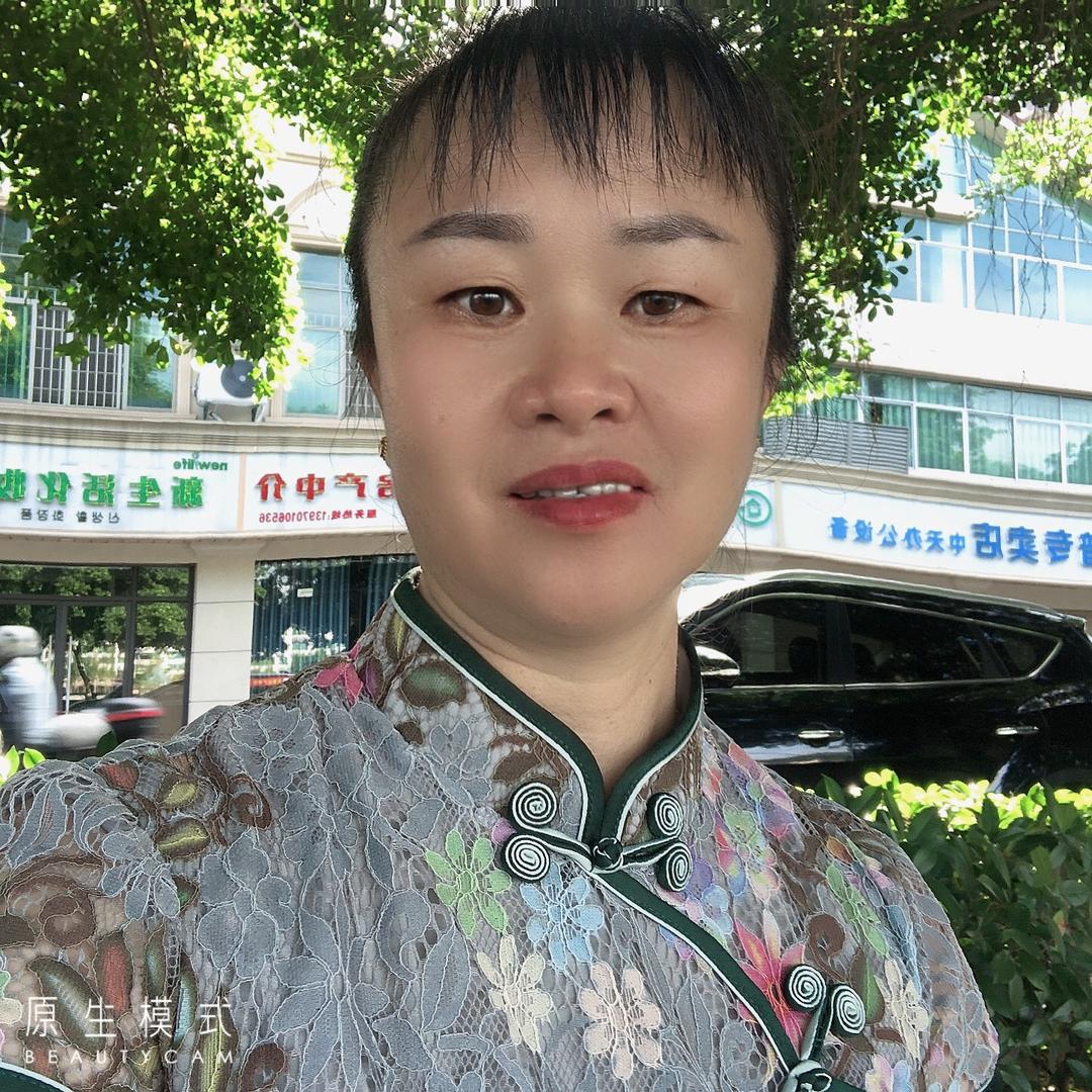 四个孩子的妈妈.