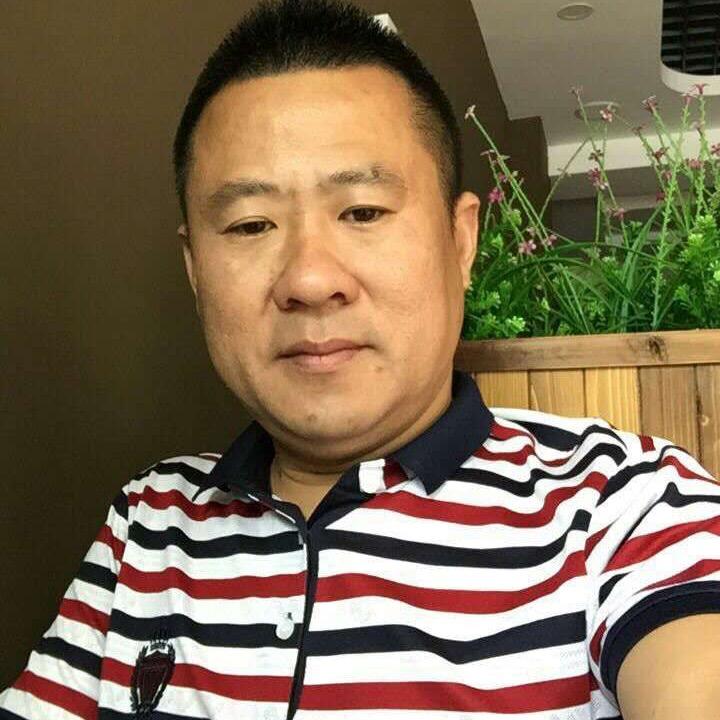 轮挖，铲车，大小挖机出租