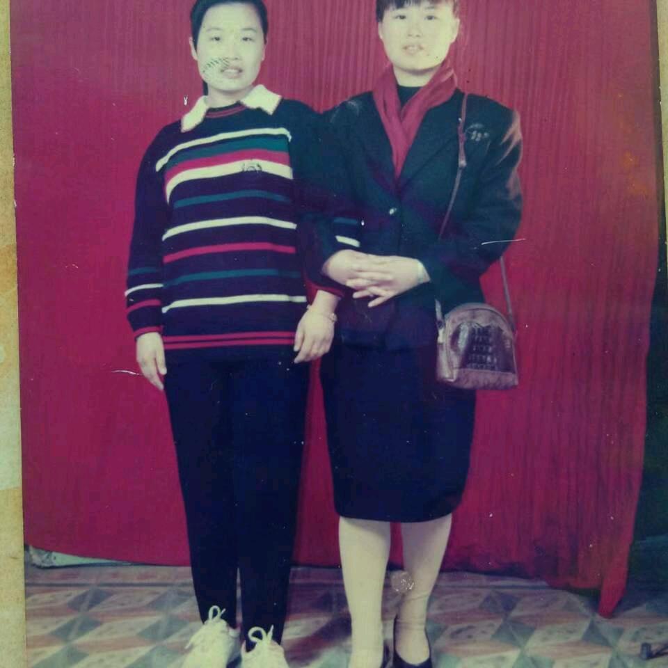 桥边姑娘。