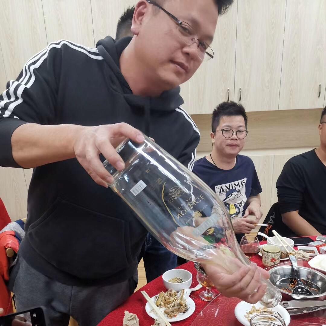命运不堪浮华
