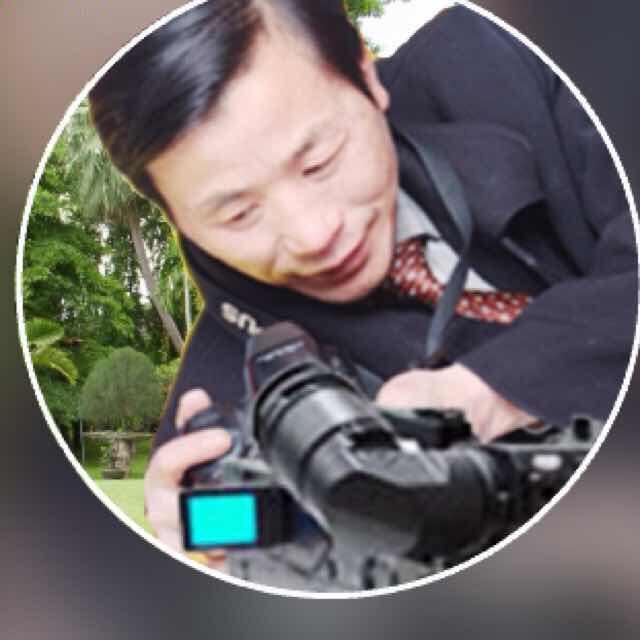 老农民爱艺术