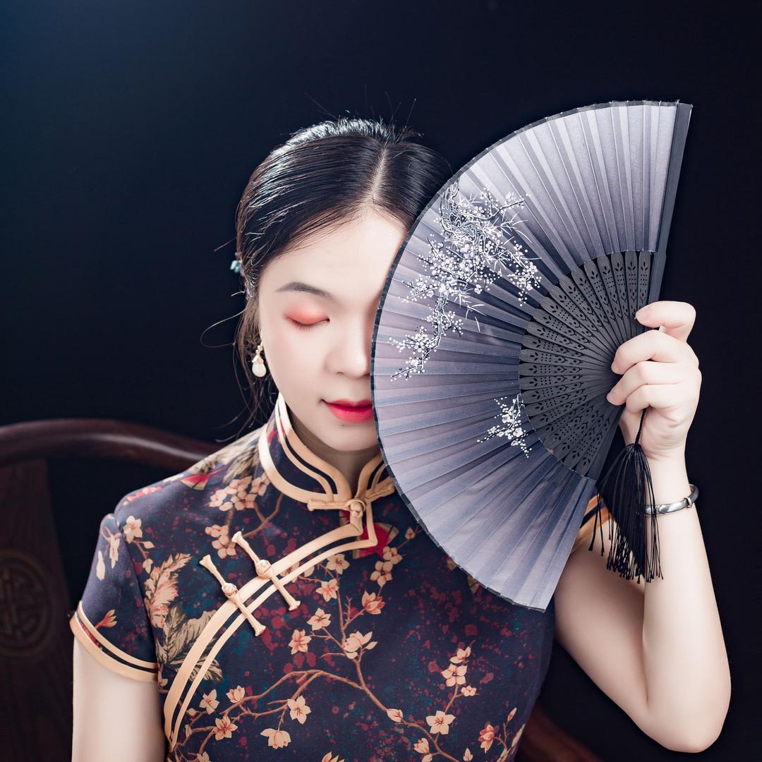 莫姑娘旗袍馆
