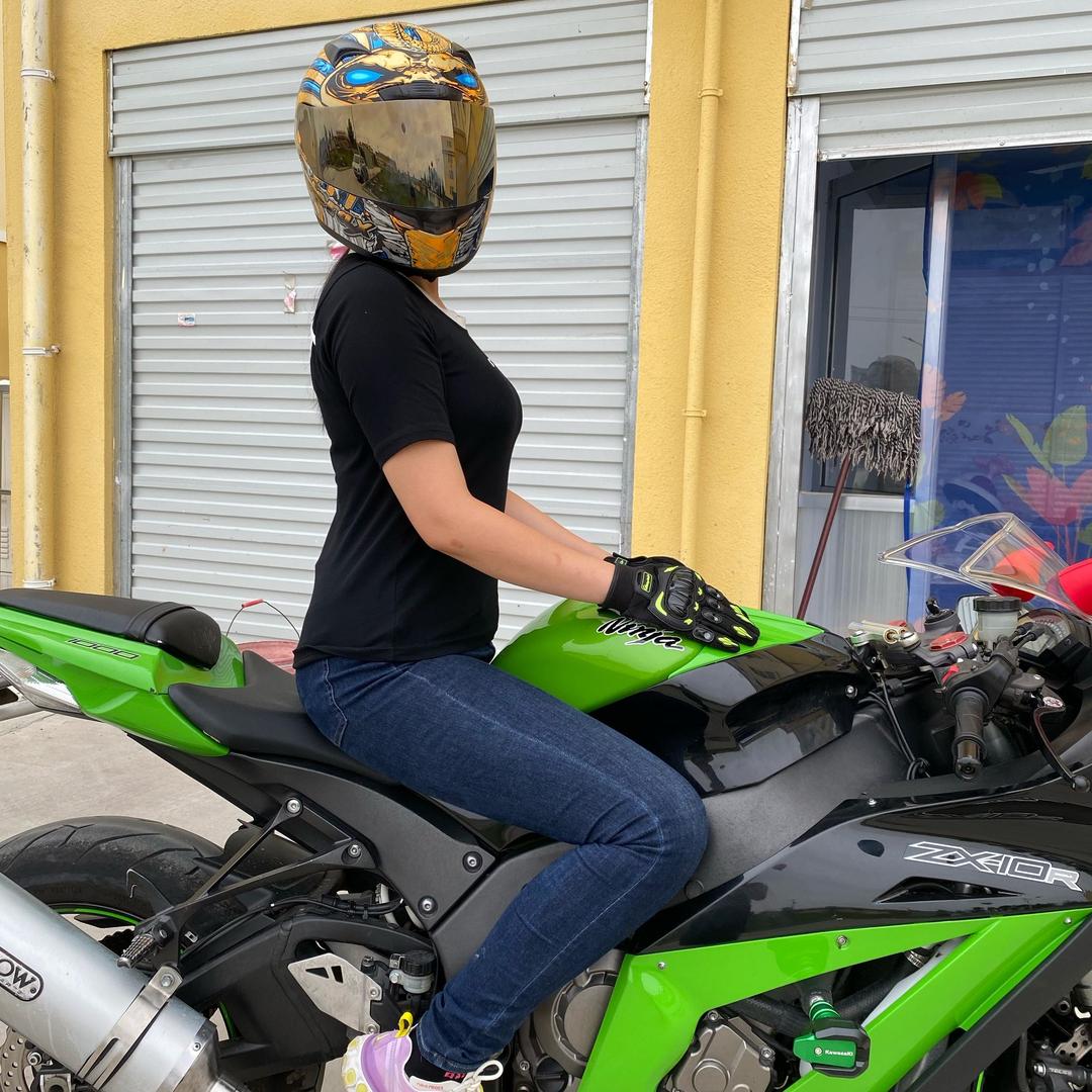 女骑小Q