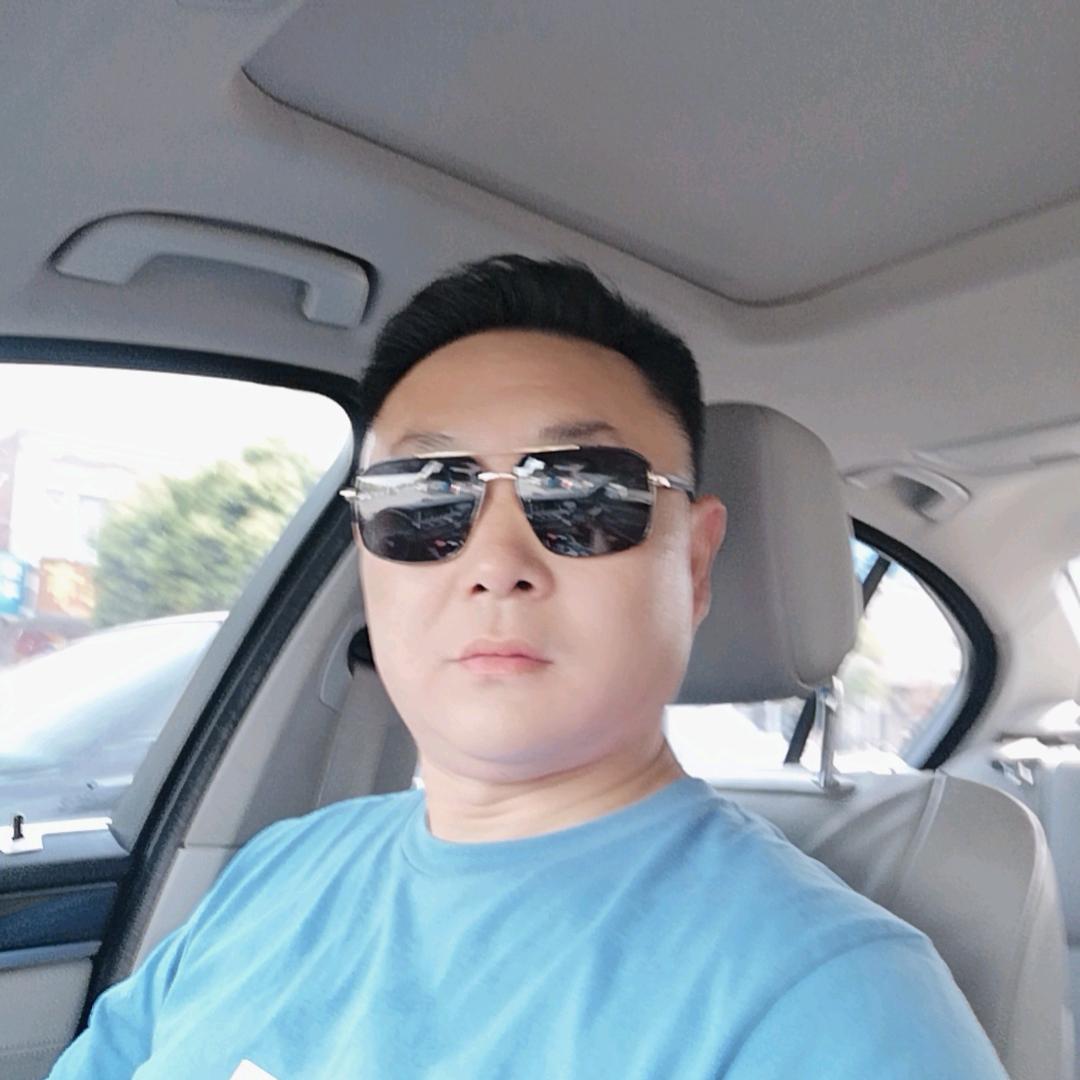 绿源购物广场
