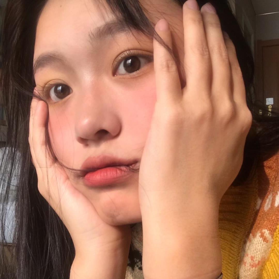 不是陈果。