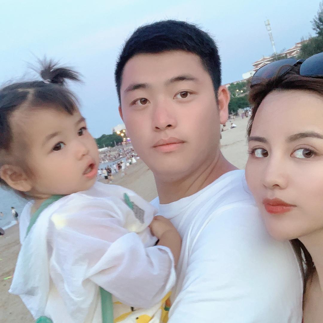 酒神小伟零食旗舰店
