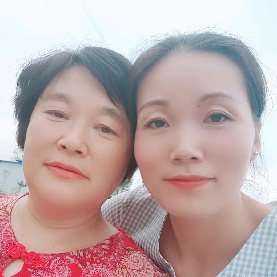 ξ( ✿＞◡❛)连❤ (ɔˆз(ˆ⌣ˆc
