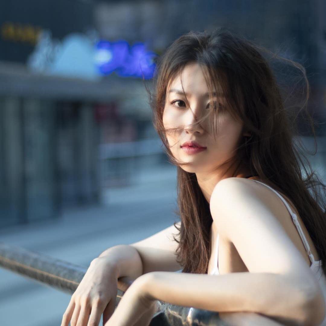 赵小翠的烤肉店 小静