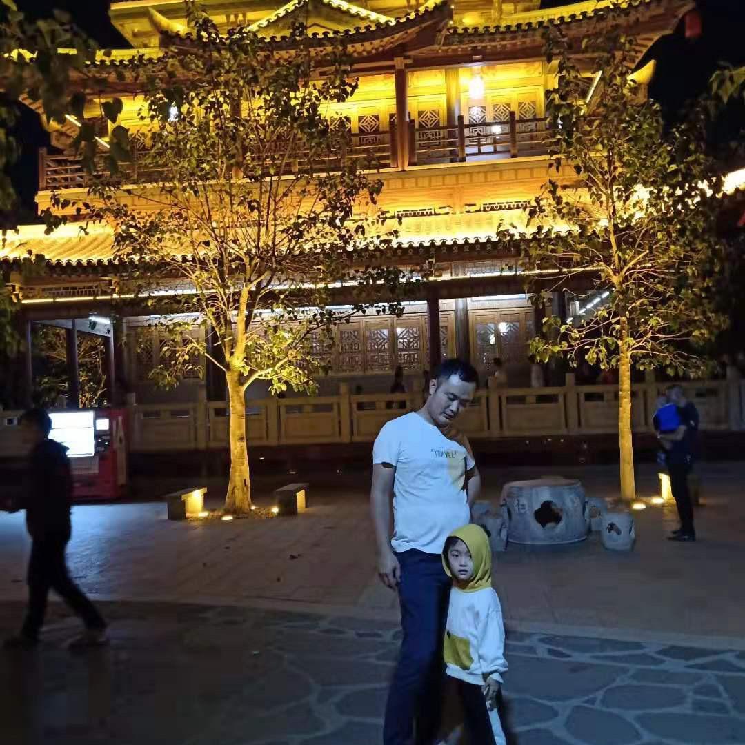 小肖