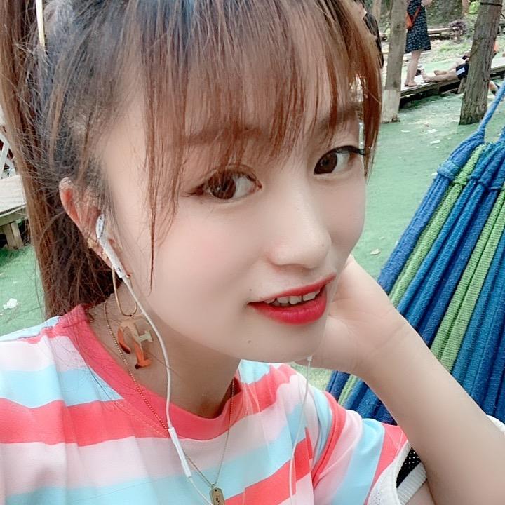 @爱上曳舞的阳光女孩：小梅