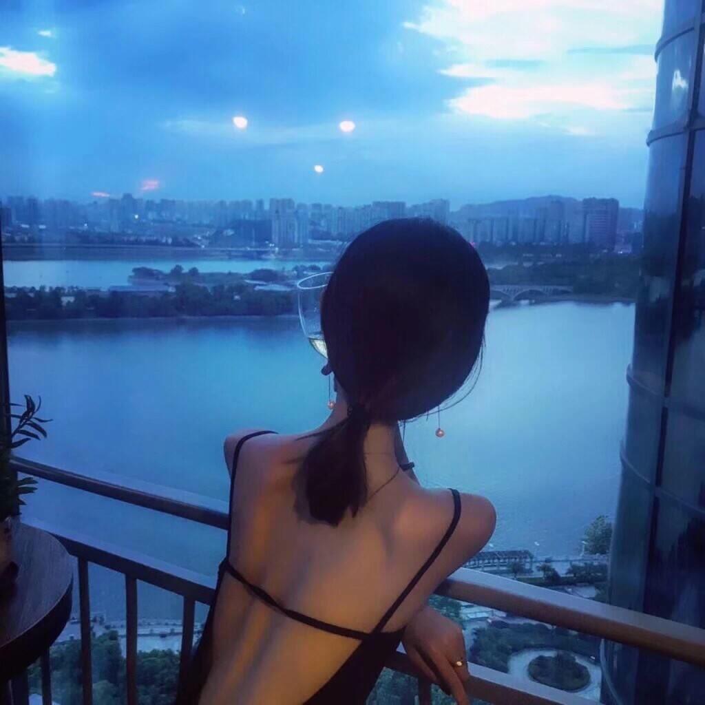 黄三岁🦋