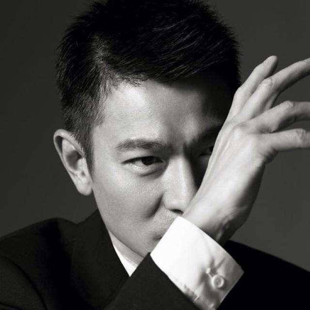 大刚.