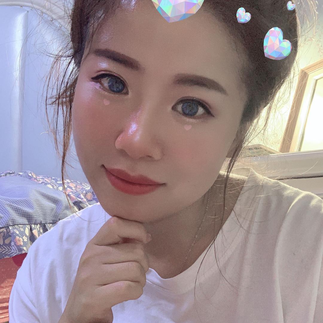@是容容吖