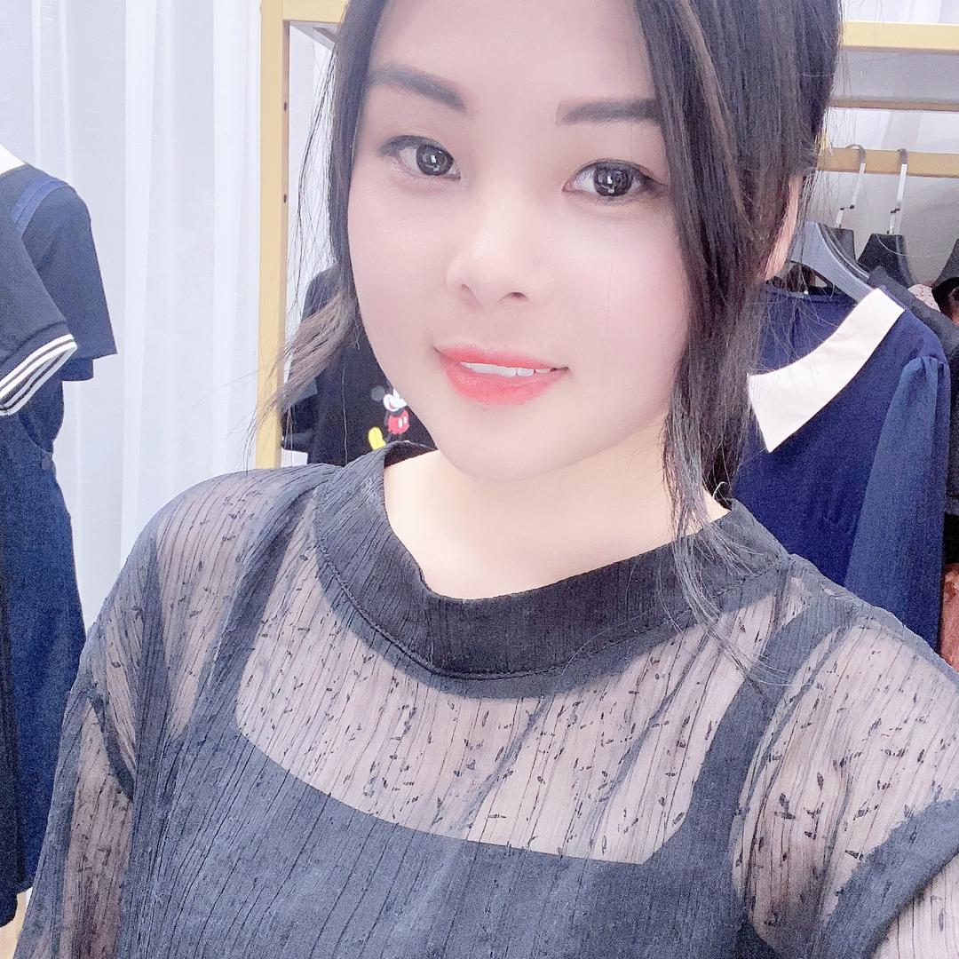 岳夫人服饰店