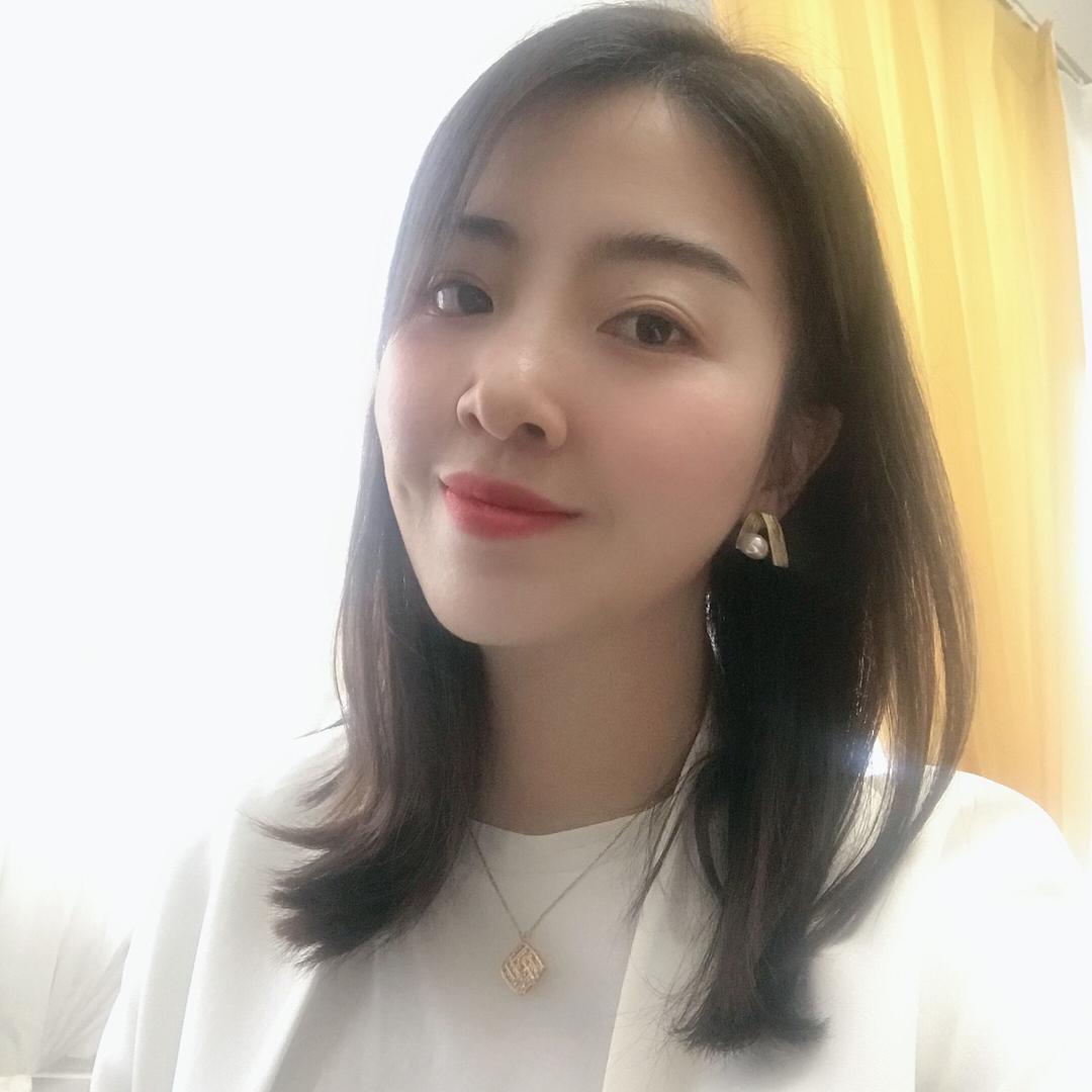 南阳会教化妆的蕾蕾
