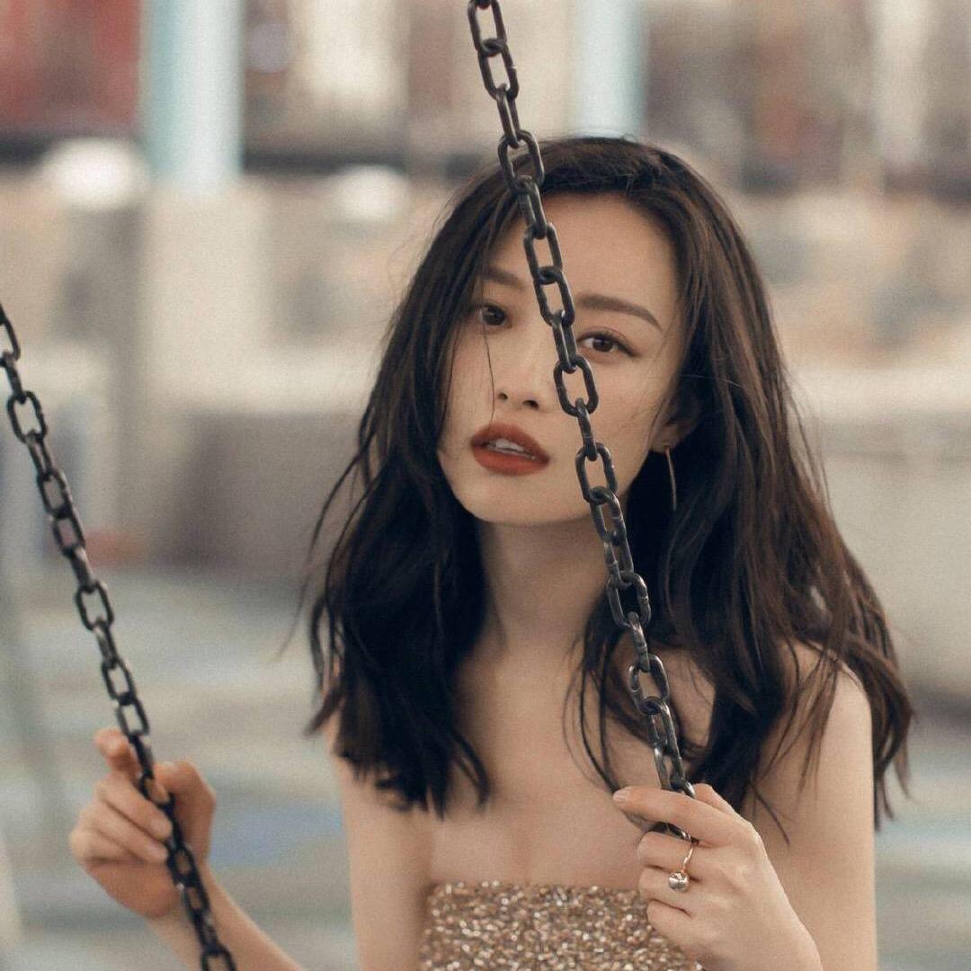 花儿对我笑。