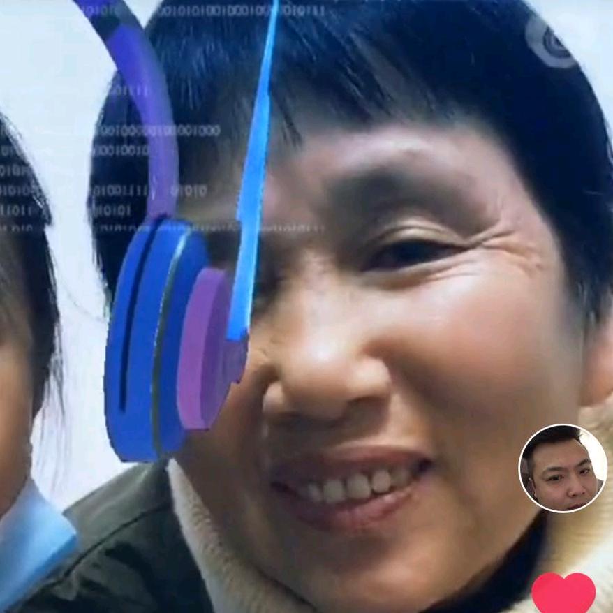 英子@