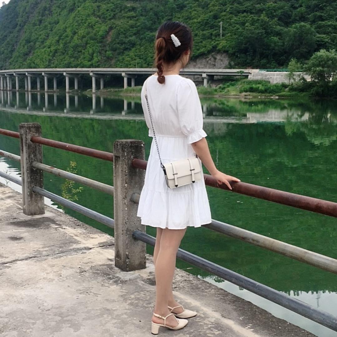 莫哭
