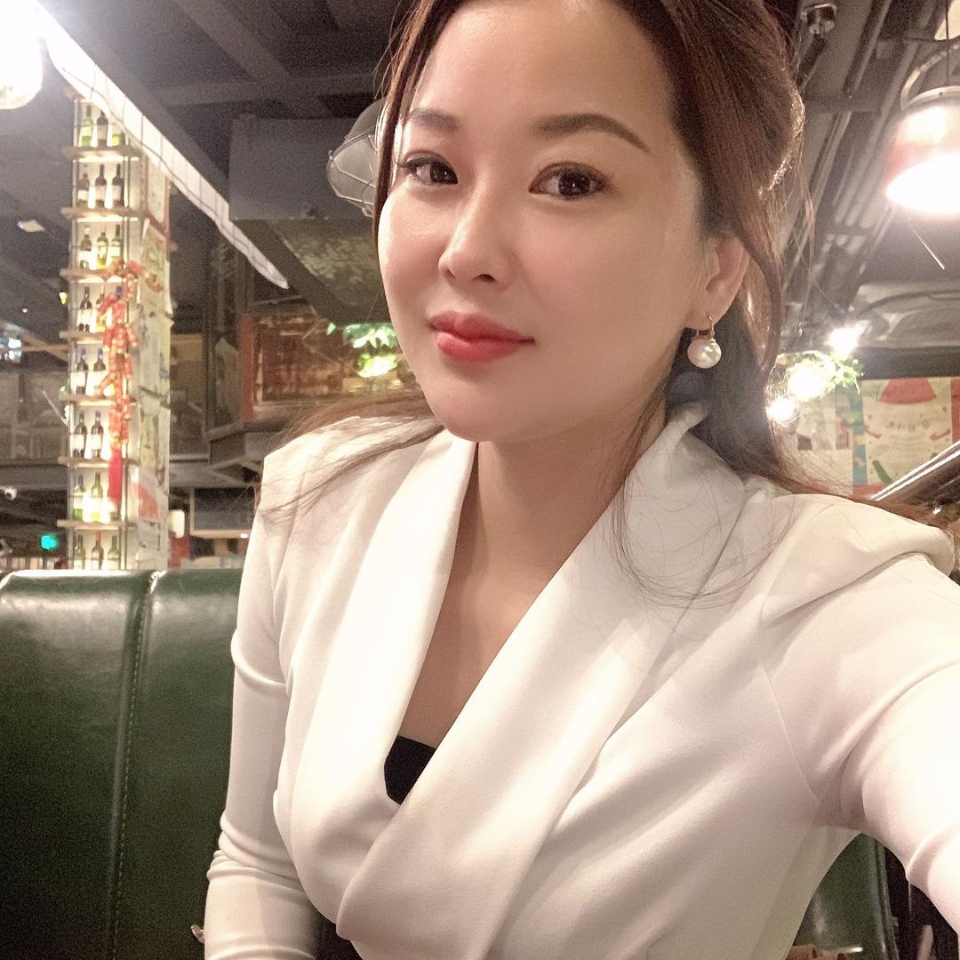 🌸青姐🌸（职业服定制）拒绝连赞