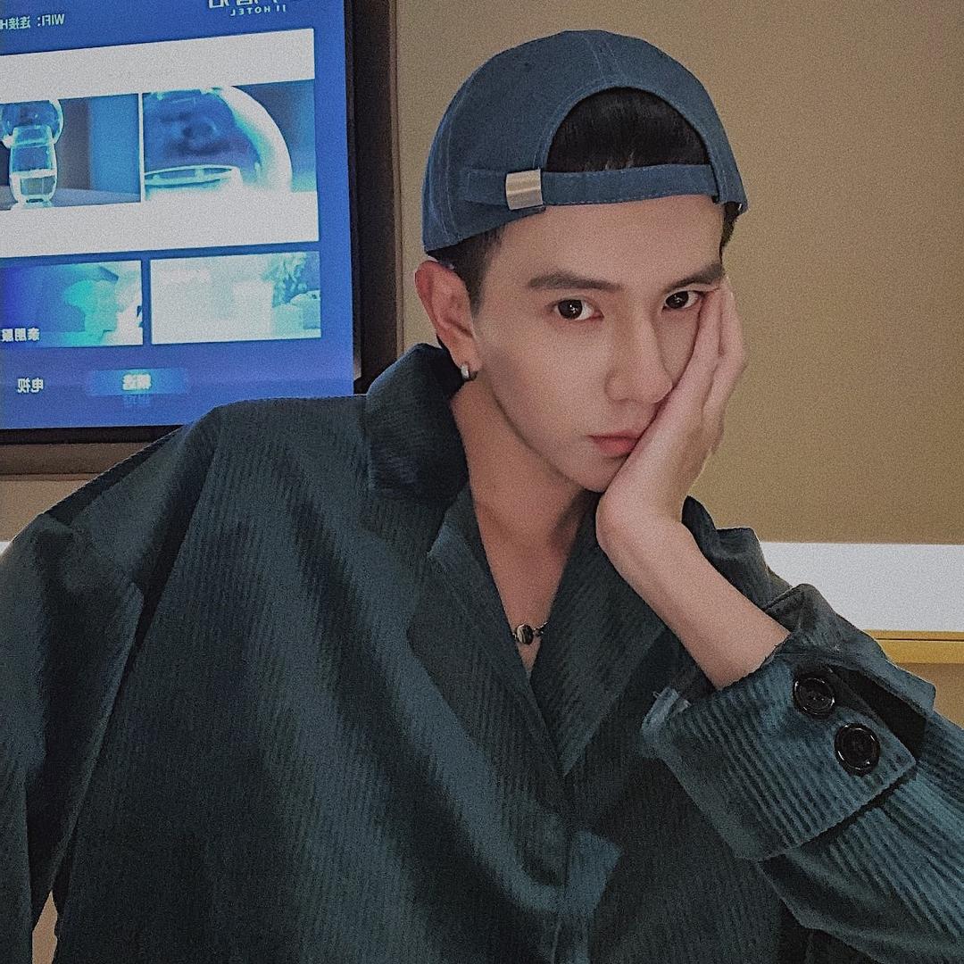 羊仔Colin
