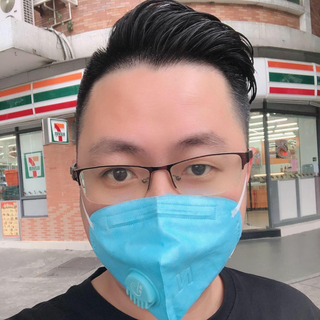 诗仙黎白（融资小砖家）