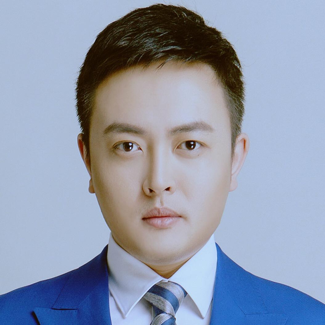 主持人呼斯乐