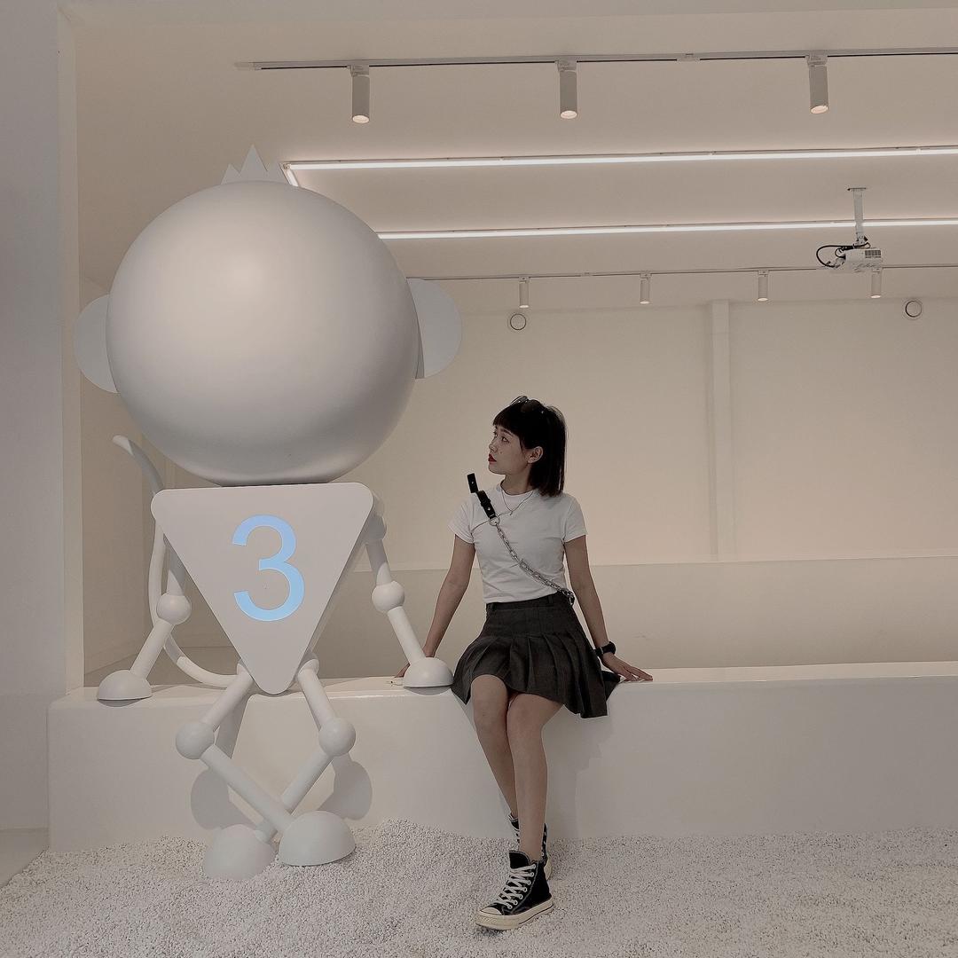 维~维~