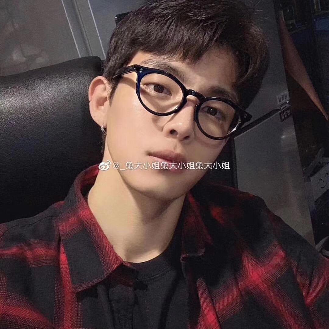 丹阳洪哥眼镜
