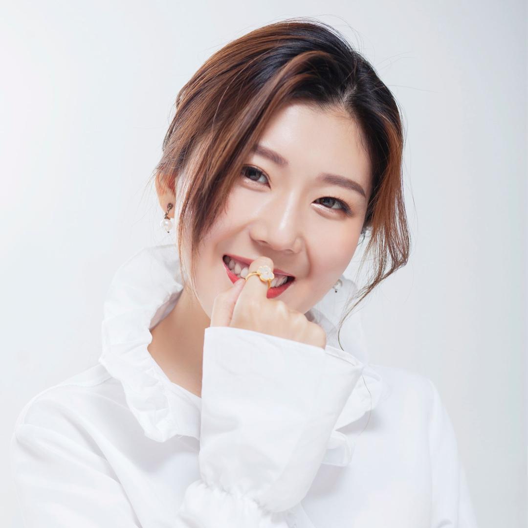 julie（小红📚直播）