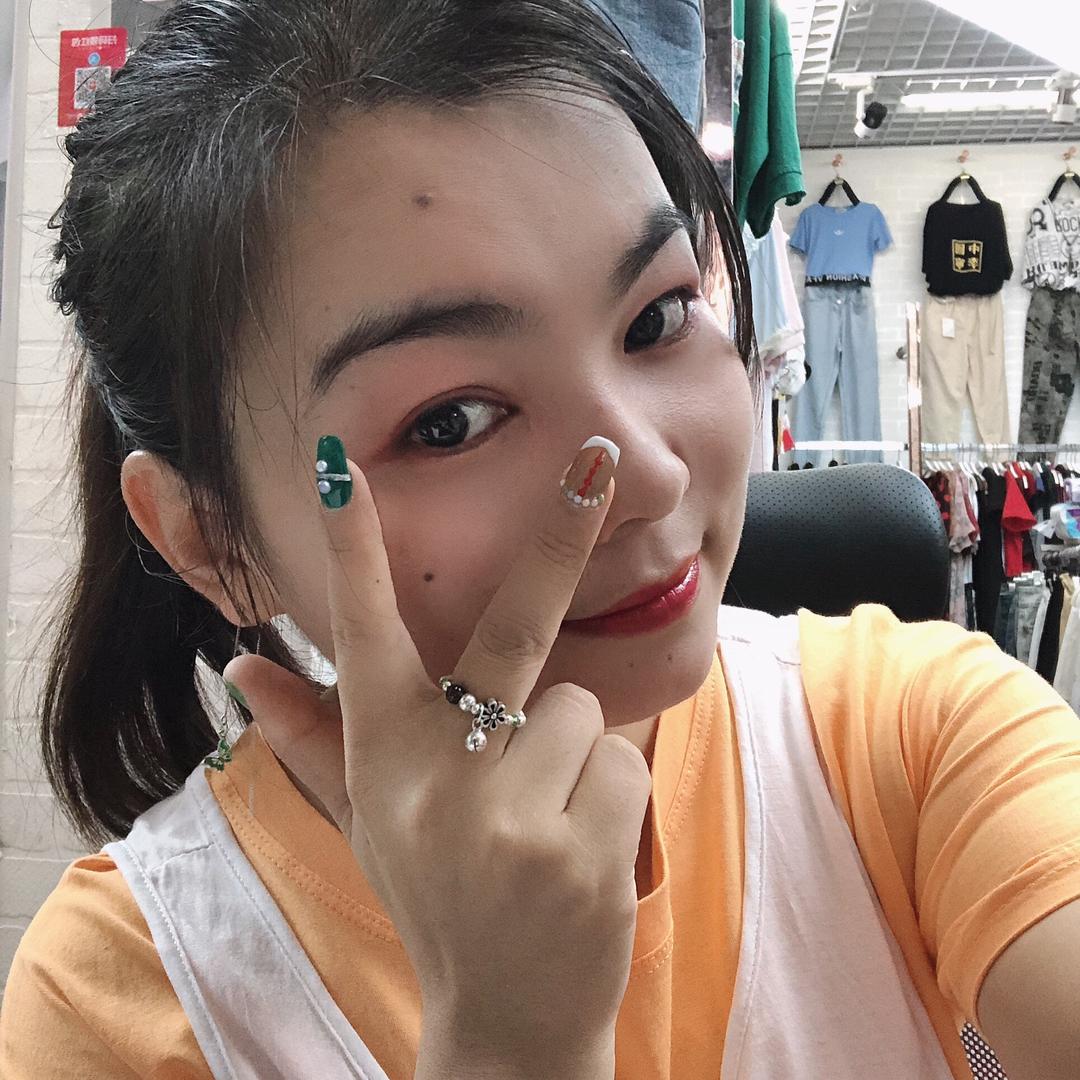 小妤家的姐姐（广西格力）