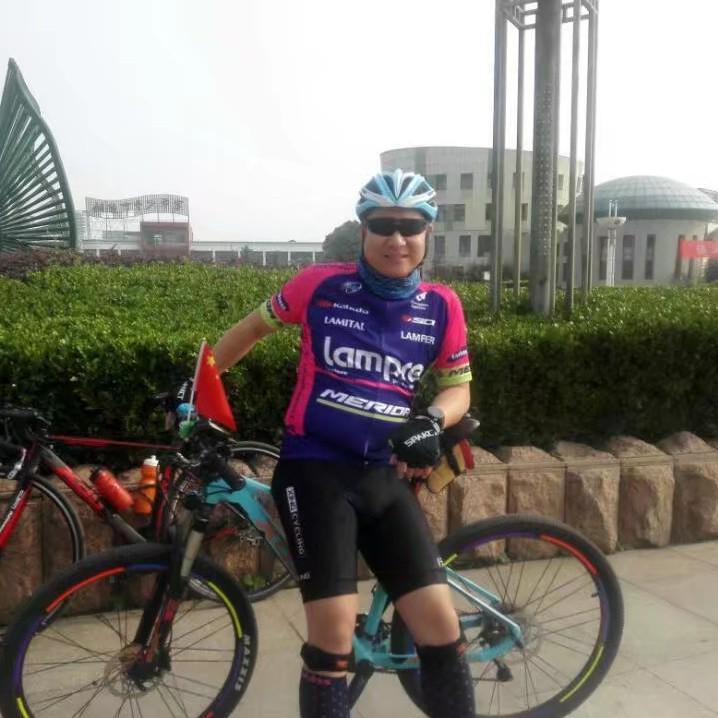 涵奶奶喝甜酒打篮球