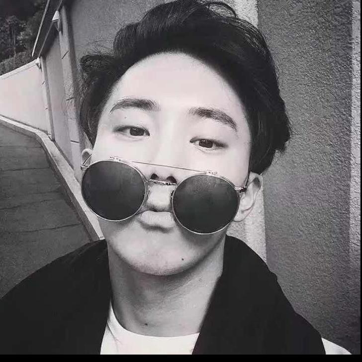 ℳ蓝桉