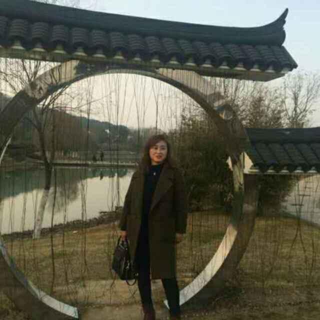 《广场舞爱好者》岚姐