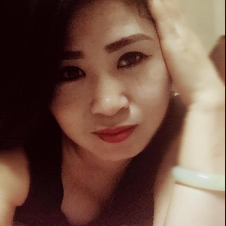 雪儿么么么么么哒