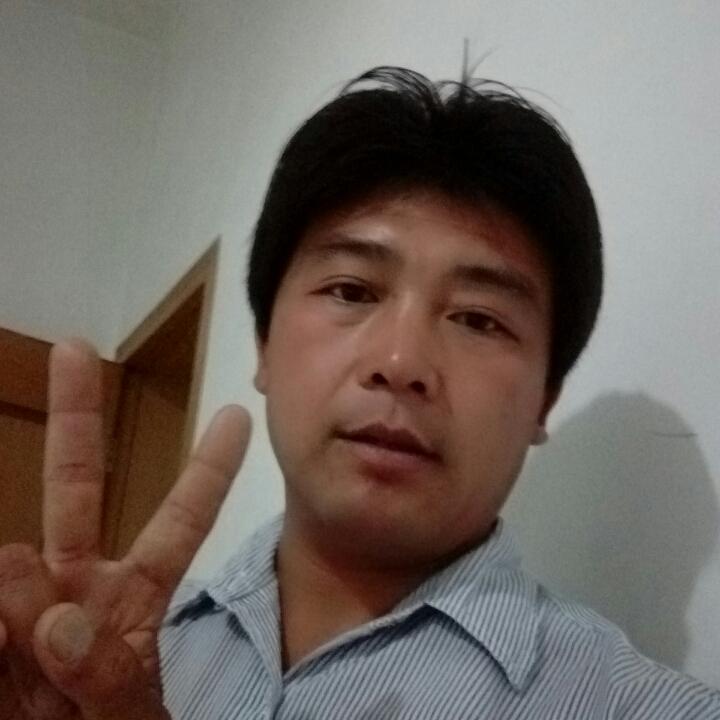 A，小舒驯马师