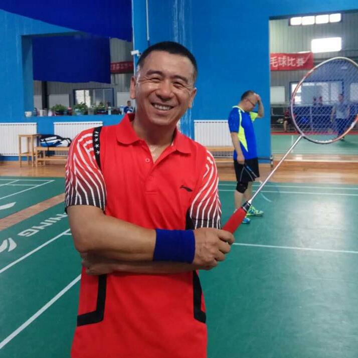 齐伟，羽毛球教练