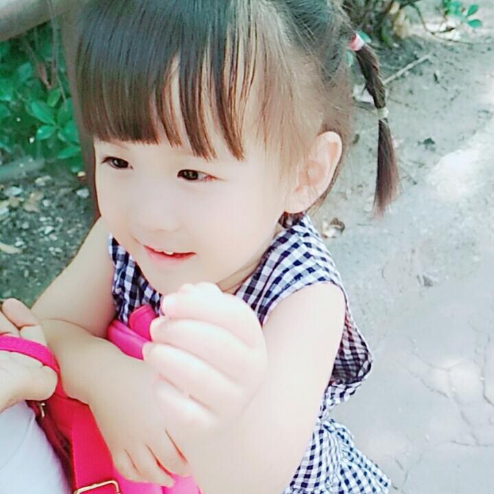 依珊鑫蕊