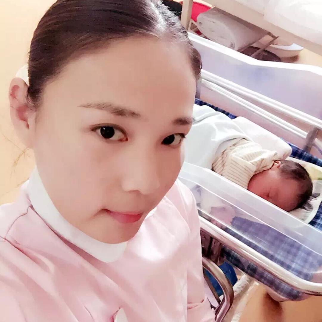金牌🏅️月嫂小英英
