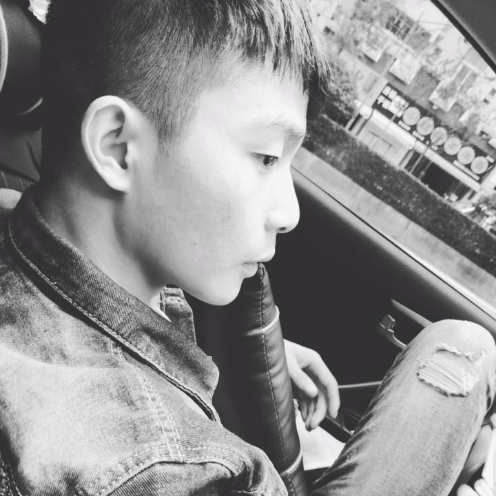 开挖机的调皮果