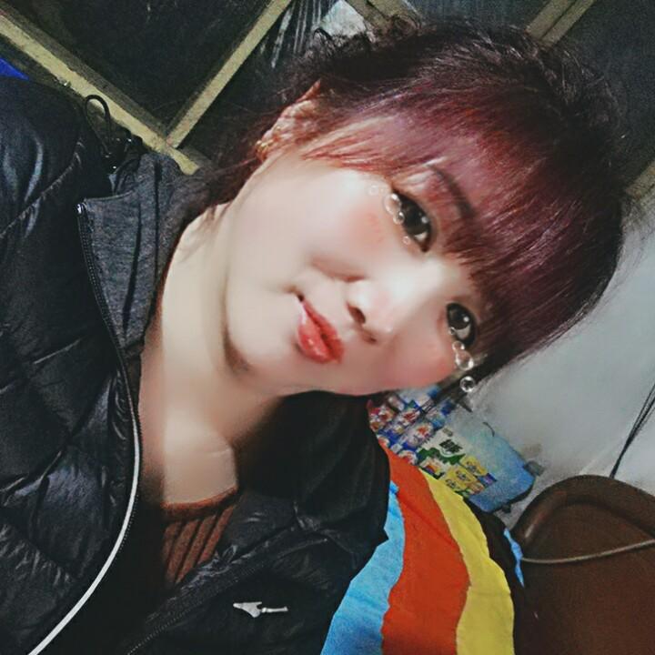 梅子。万胜百货服装鞋