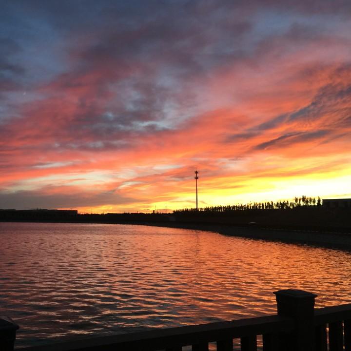 梁艳青（百盛购物商场）