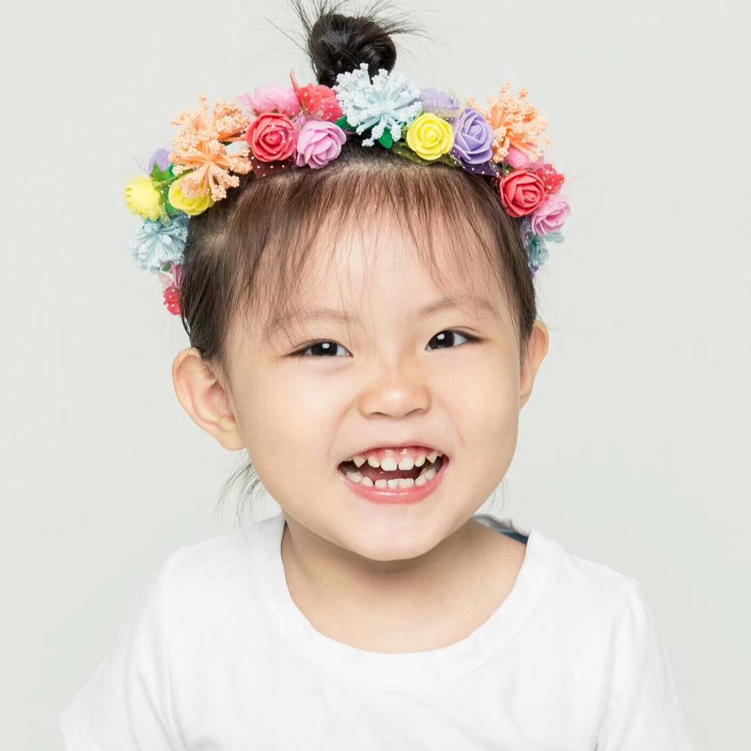羽毛球女孩骆骆